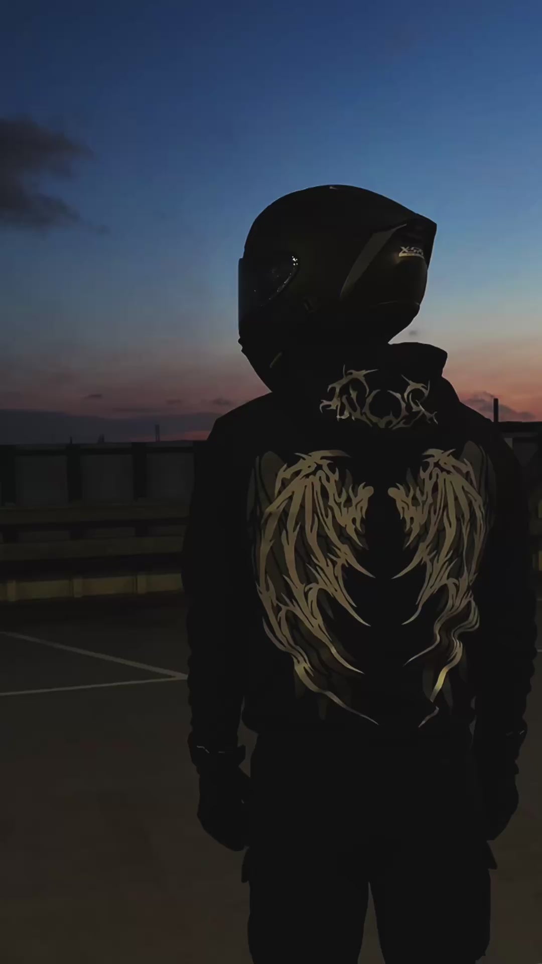 PREMIUM reflective wing hoodie